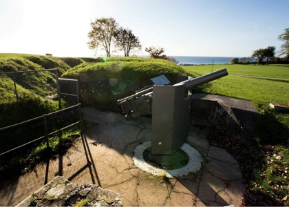 75 mm kanon der står på Mosede Forts flanke