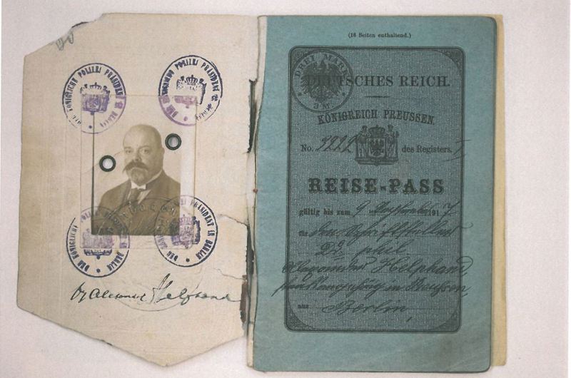Tysk rejsepas for Dr. Helphand september 1916 til september 1917