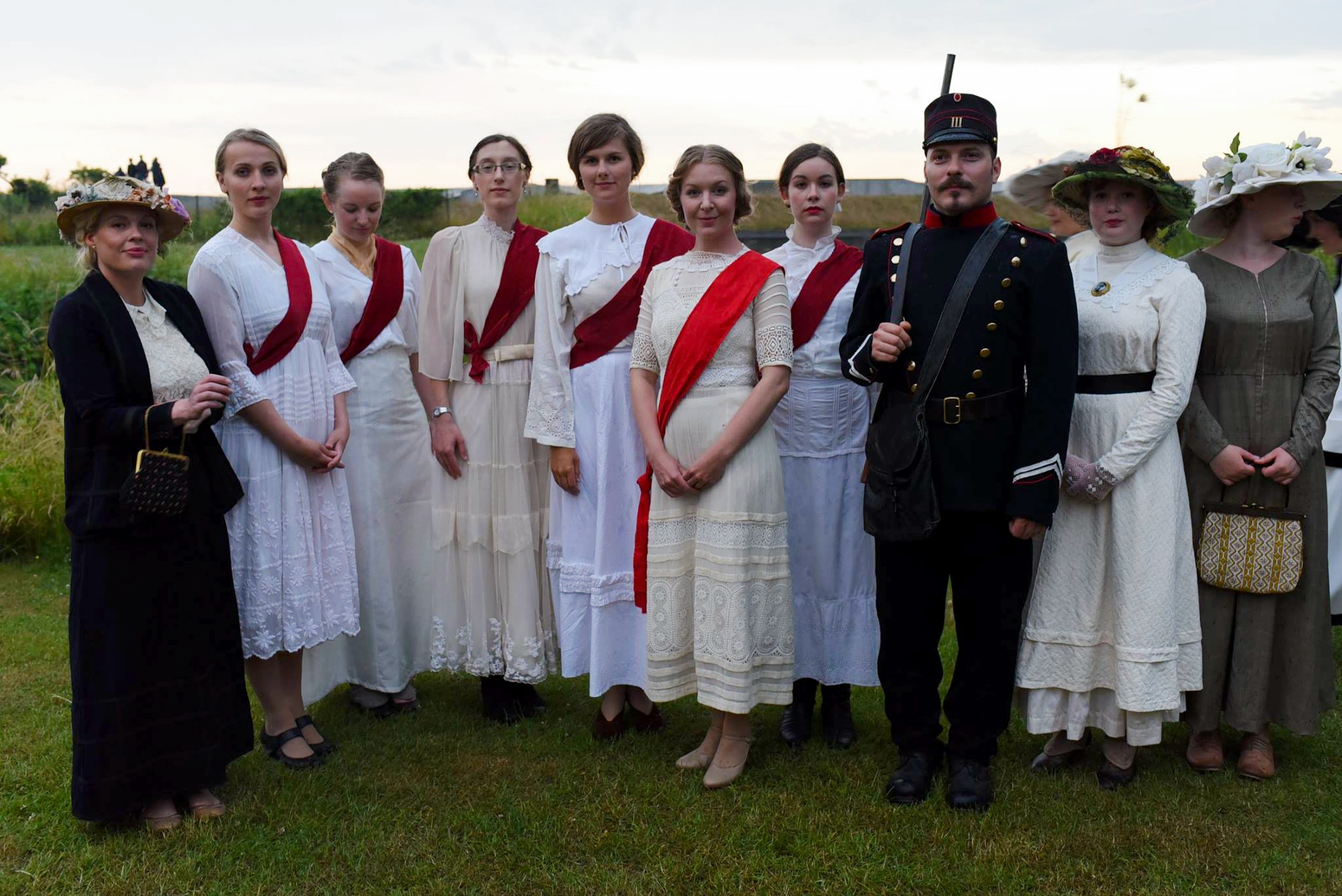 Genopførelse af valgretsoptog 1915